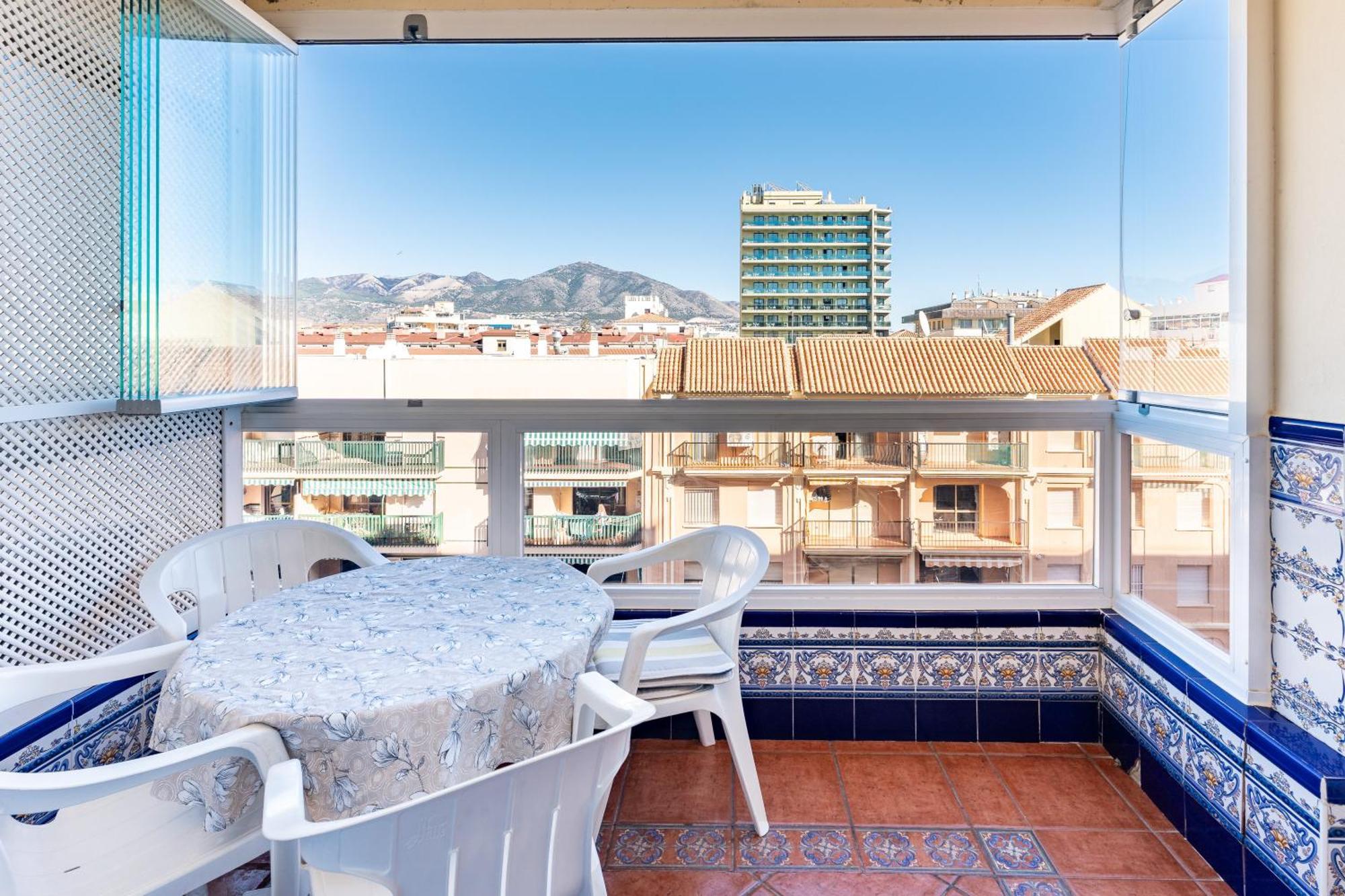 Pyr Studio Apt Partial Seaview Fuengirola Exterior foto